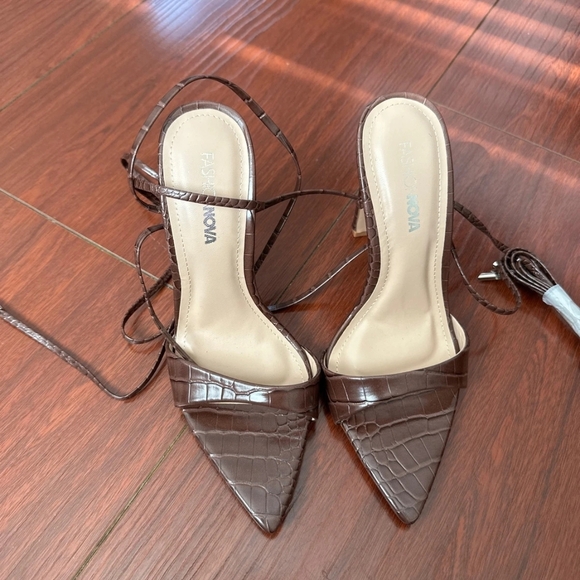 Fashion Nova Shoes - NWOT Fashion Nova Chocolate Croc-Patterned Heels